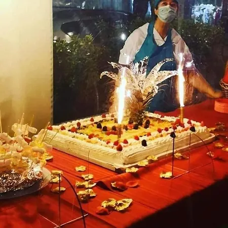 ホテル Locarno 3*