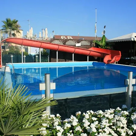 Locarno 3* カットーリカ