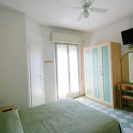 Locarno ホテル カットーリカ