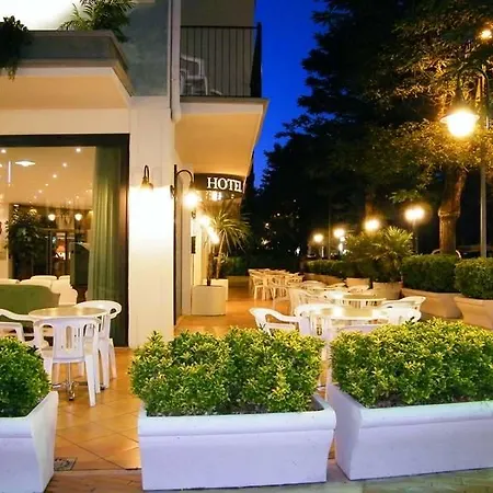 Locarno Hotel 3*